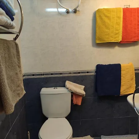 на море с собственным бассейном и подземным гаражом Apartman