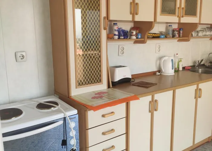 на море с собственным бассейном и подземным гаражом Apartmán *